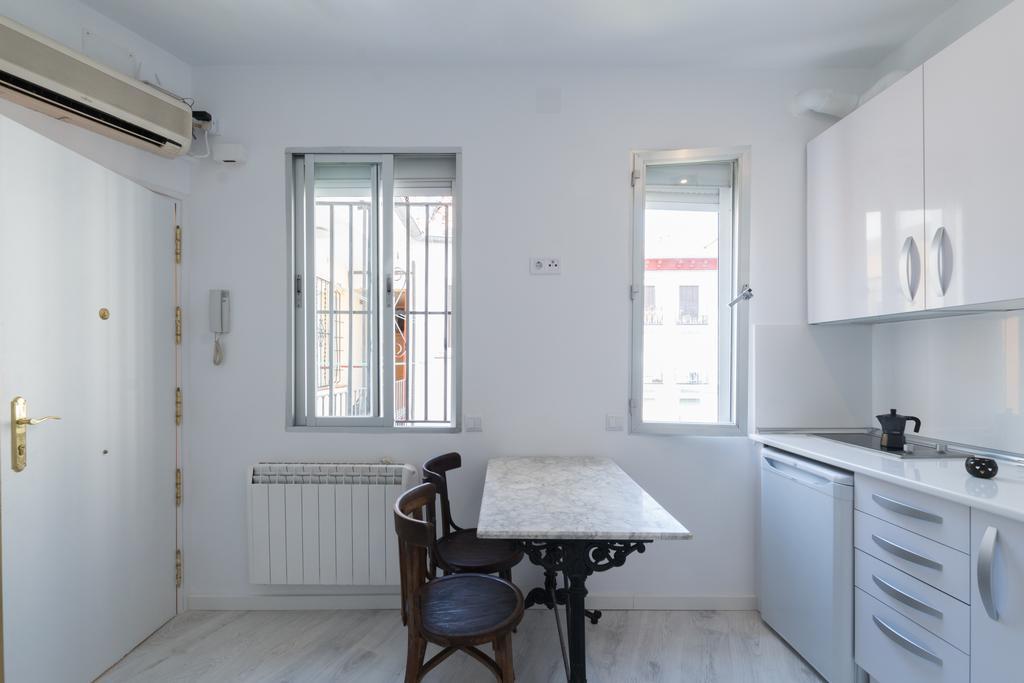 Yaiza Apartment Madrid Luaran gambar